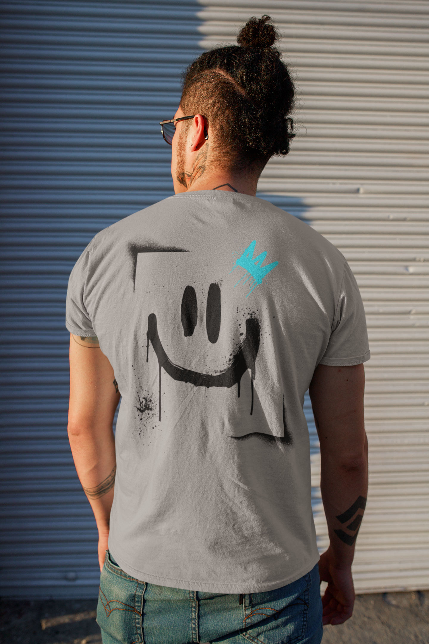 Smiley Crown Tee — Street Art Graffiti Smile T-Shirt